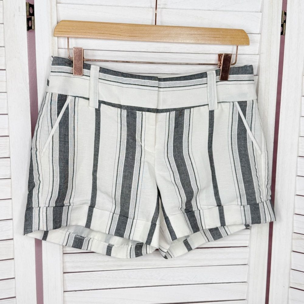 Express Midi Shorts Women Size 0 White Grey Striped Cuffed Linen Blend Dressy